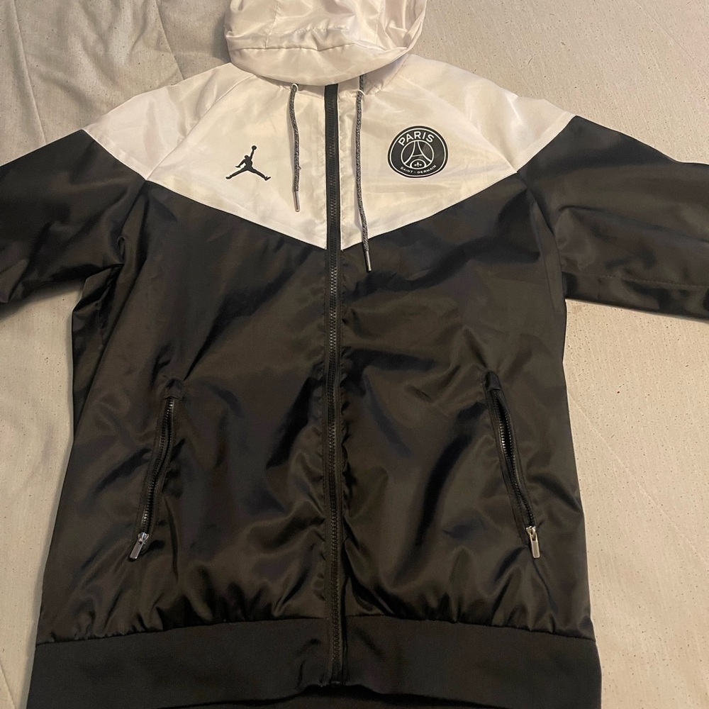 windbreaker